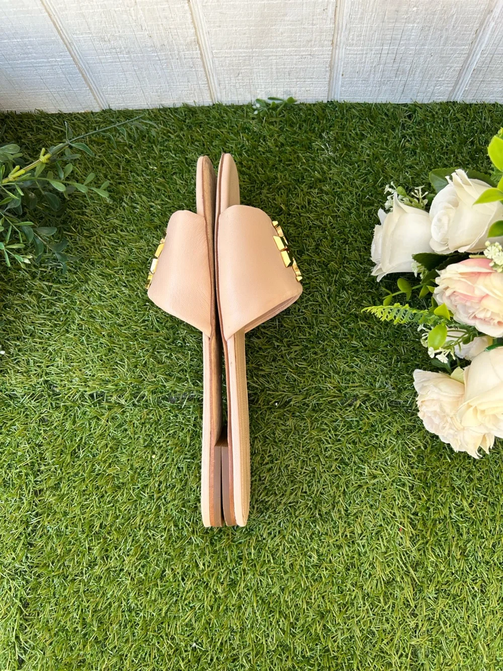 TORY BURCH ELEANOR SLIDE women size 10.5 gently used Color: Rose Pink / Gold